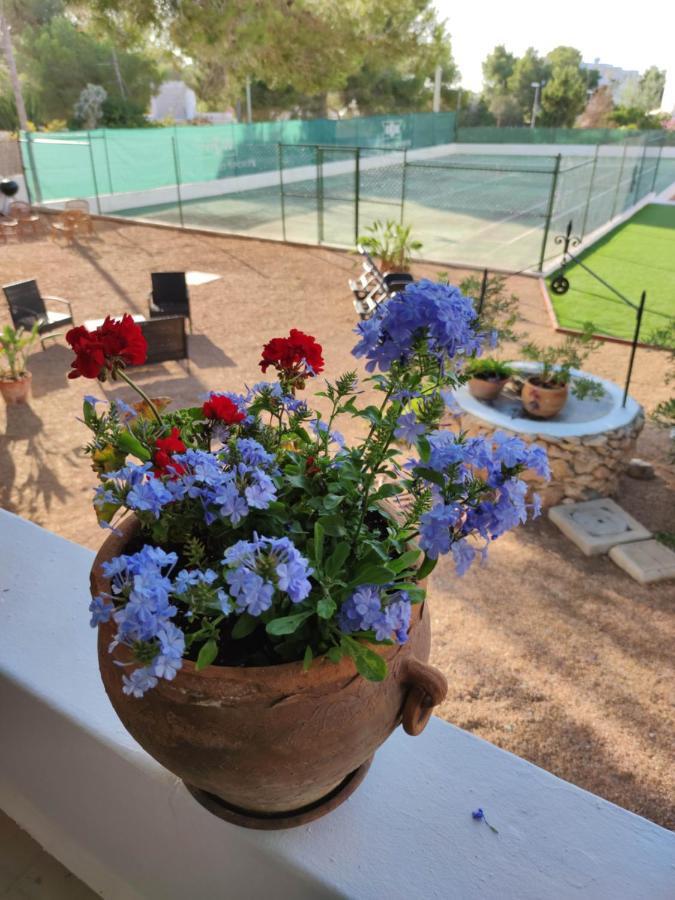 Beach And Tennis Сан-Хосе-де-са-Талая Екстер'єр фото